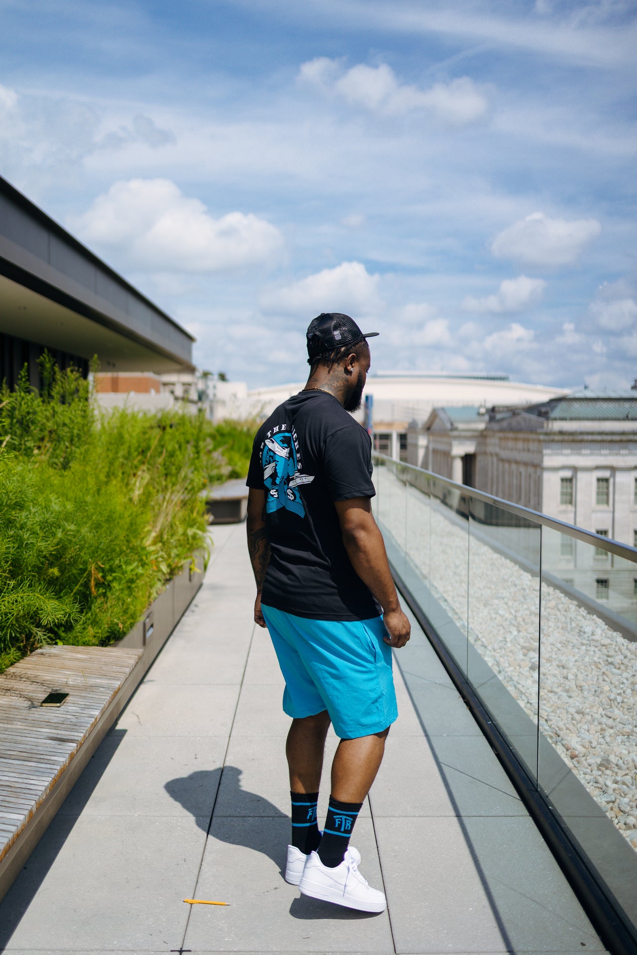 FTR ‘ACROSS THE WORLD’ BLACK TEE (BLUE)