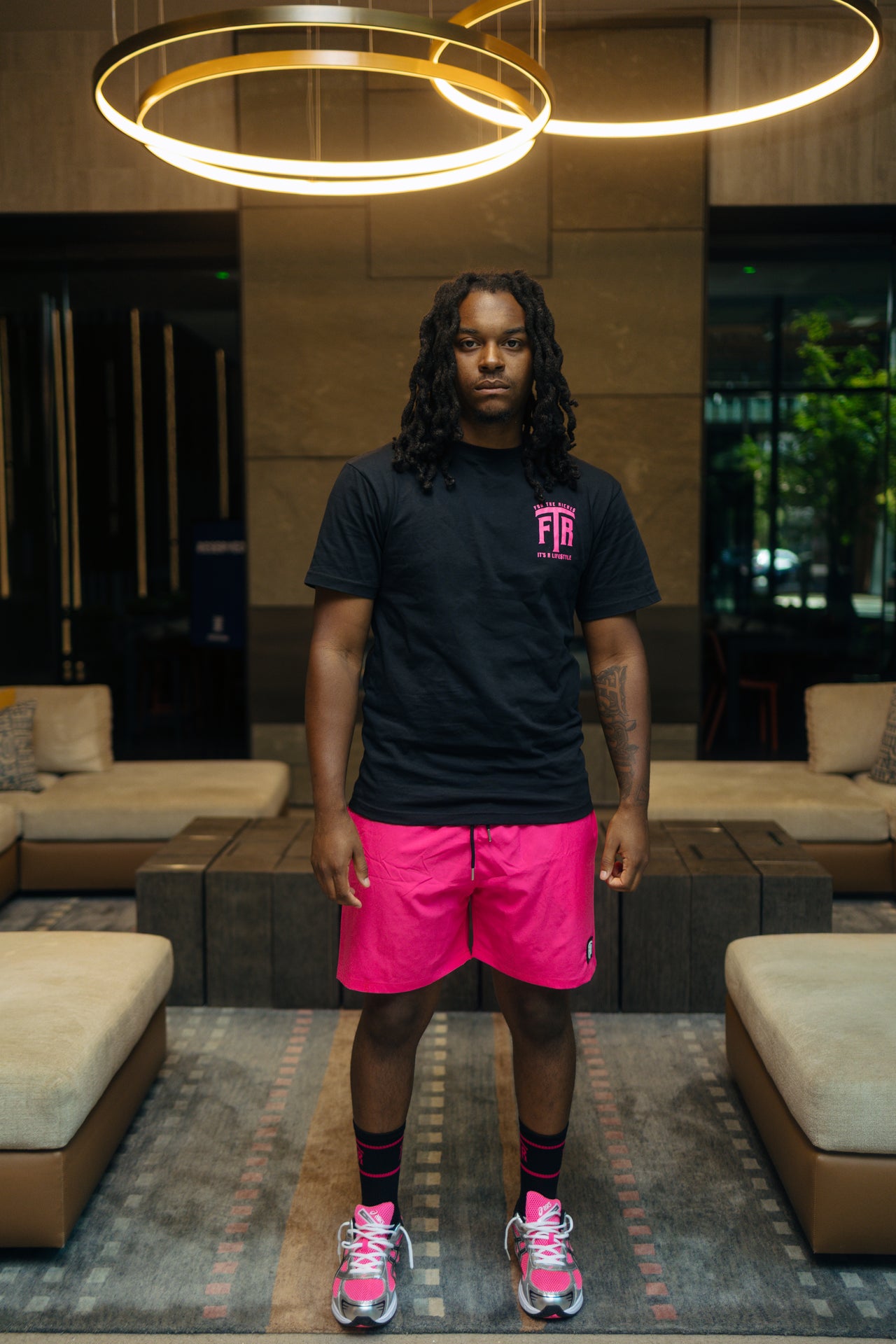 FTR ‘ACROSS THE WORLD’ BLACK TEE (PINK)