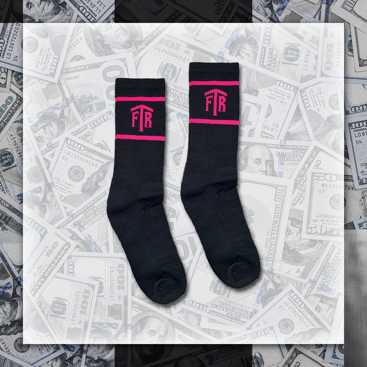 FTR LOGO BLACK CREW SOCKS (PINK)