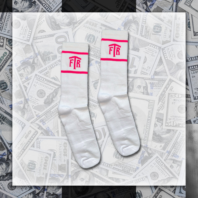 FTR LOGO WHITE CREW SOCKS (PINK)