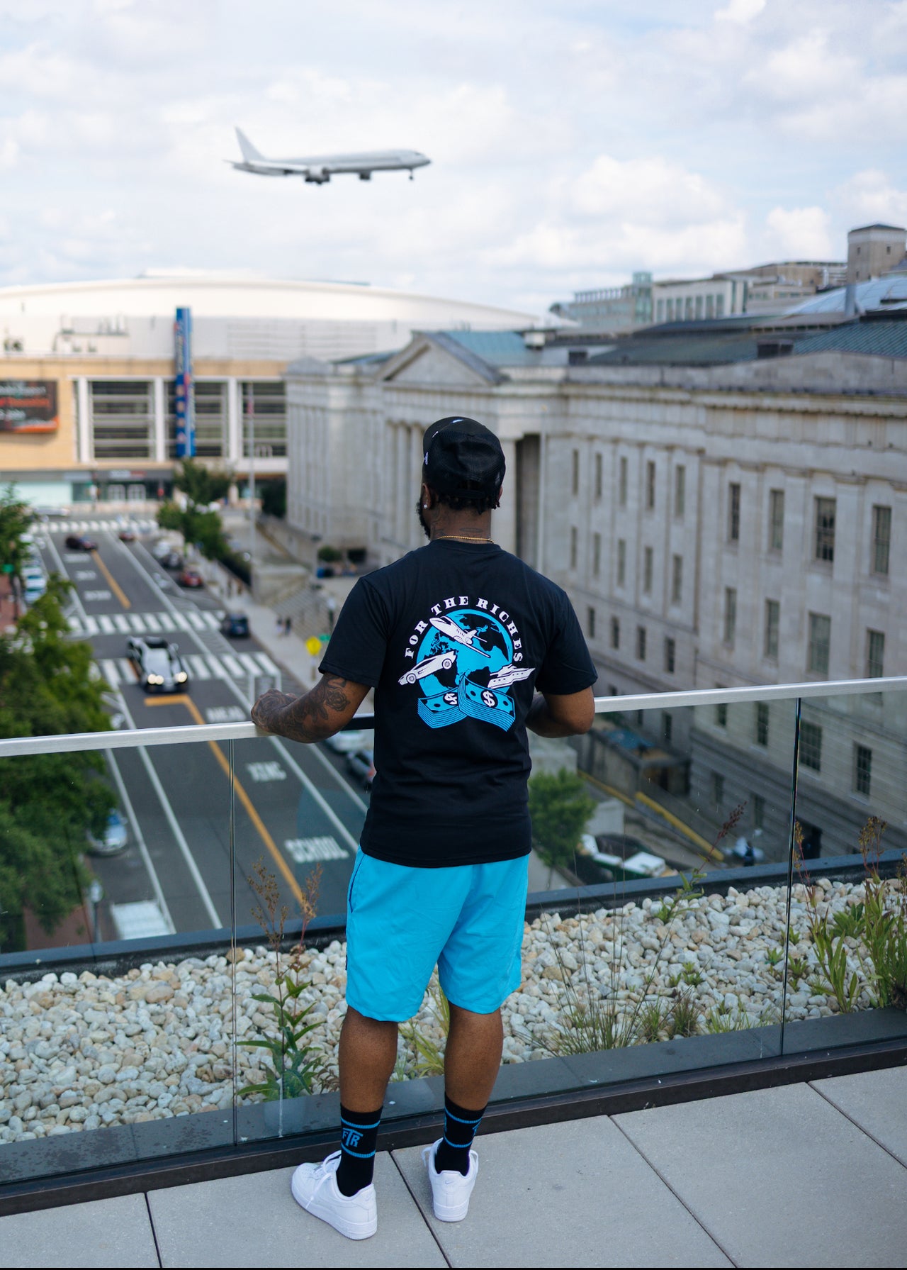 FTR ‘ACROSS THE WORLD’ BLACK TEE (BLUE)